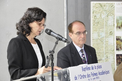 Mme VERNIOL et M. BERTHET, Président de l'AMOPA